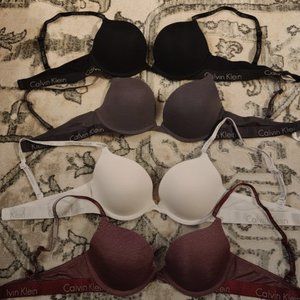 Lot of bras mostly 34B
